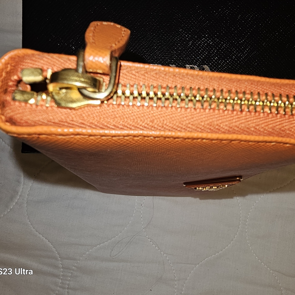 Prada  Wallet - Picture 4 of 10